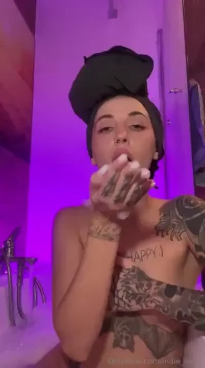 I love taking shower 