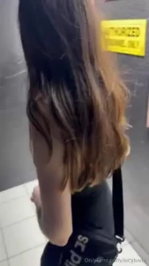 I love shaking my butt