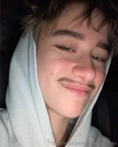 Look at this beautiful american transboys raynetwink master found i