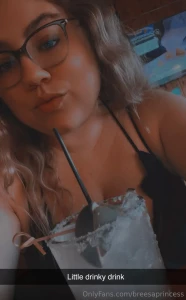 Just a girl looking to get absolutely spoiled in every way possible part 1