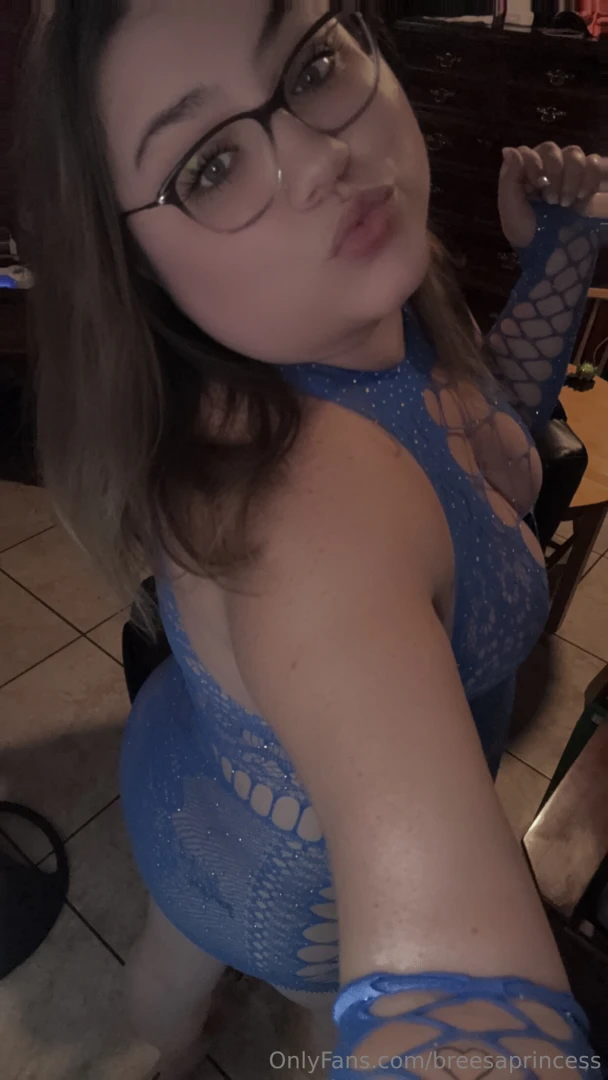 How cute is this set definitely need someone to help me break it in 