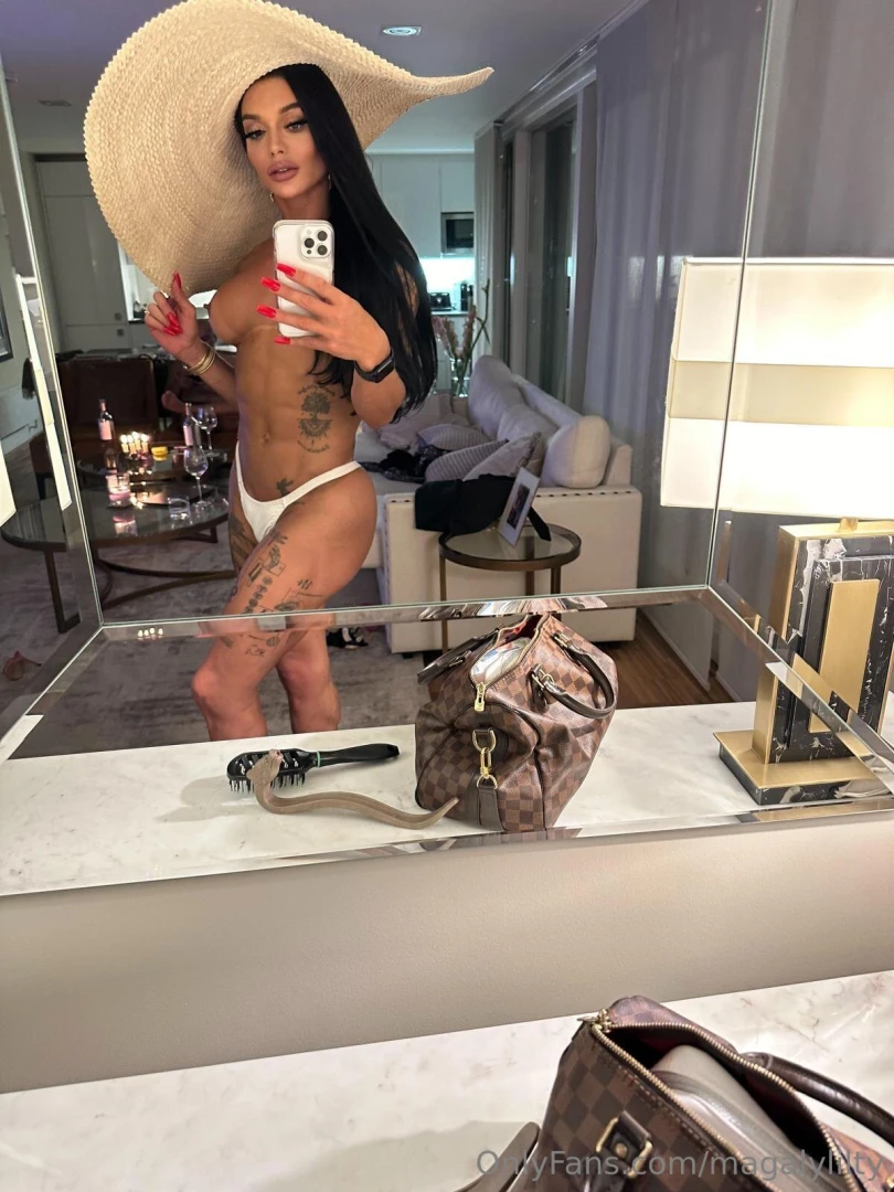 I m available for custom sexting dick rate videocalls let s play part 13 
