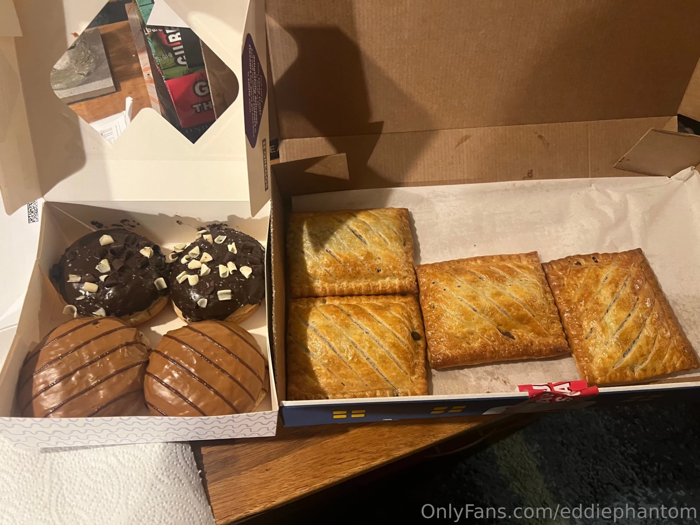 Another xs top plus me eating 2896 calories of greggs goodies no i m part 1 