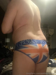 I haven t worn these for a while i don t remember the flag looking so part 1