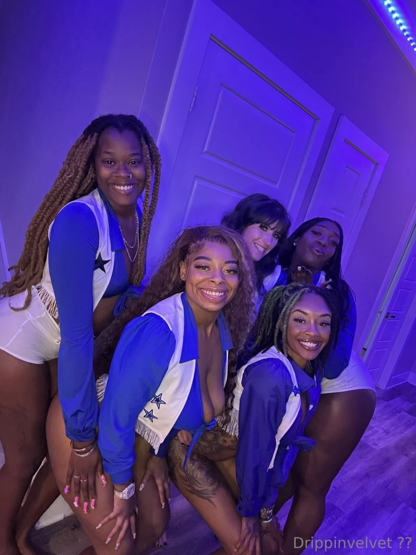 Cheerleaders gone wild niemoneyy vaaybitch ivyrosehale ashleebanksxoo 