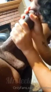 Gawk gawk love me some good head