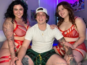 Heaven is two thick chicks in red part 3