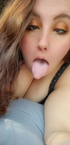 Heyyy to all my new people welcome to my page don t forget my dms are