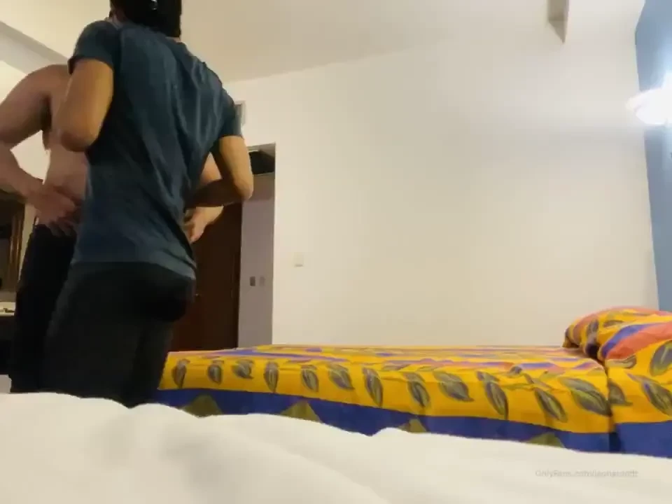 Segundo clip d ndole el culo a este hermoso macho charlydiaz me trat 