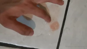 Un polic a de canad vino a dejarme su leche a guardar en puerto part 1