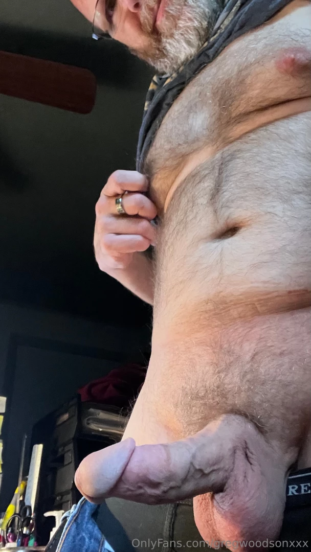 Come service this cock while i am on my lunch break 