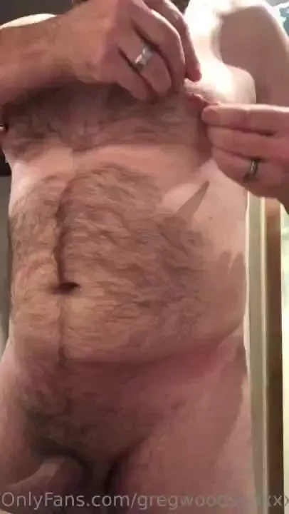 Who else gets off on nipple play 