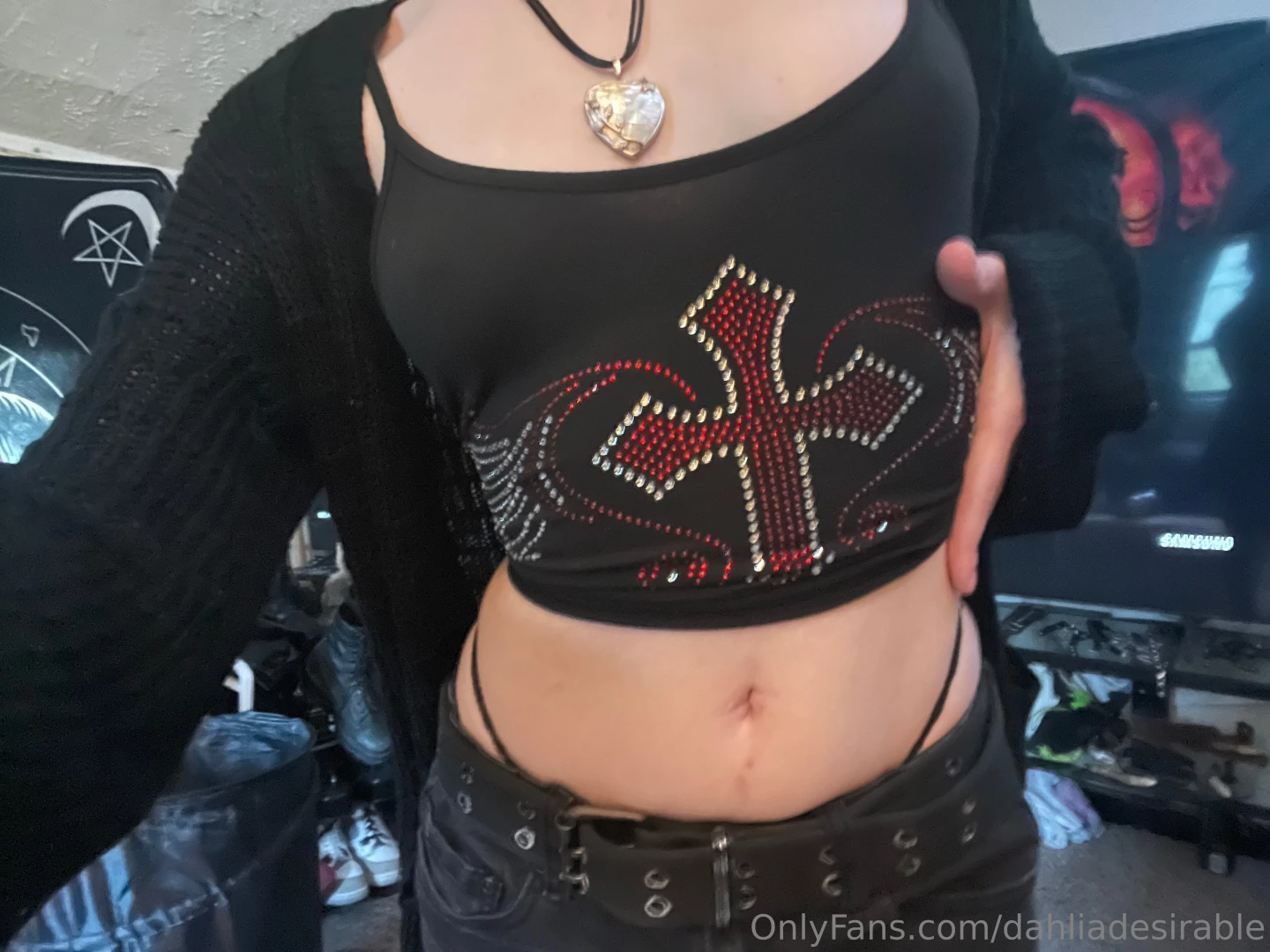 Hiiii good morning what do you think of my outfit part 1 