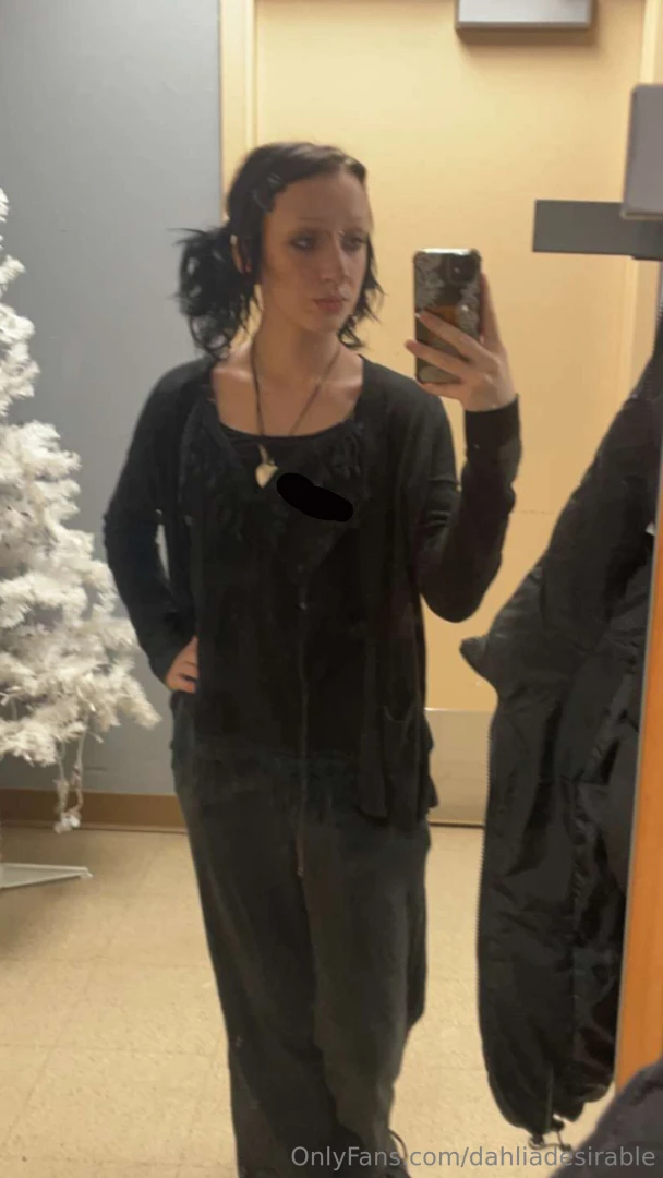 Here s a cute pic i took at work the other day 3 ignore the dirty work 