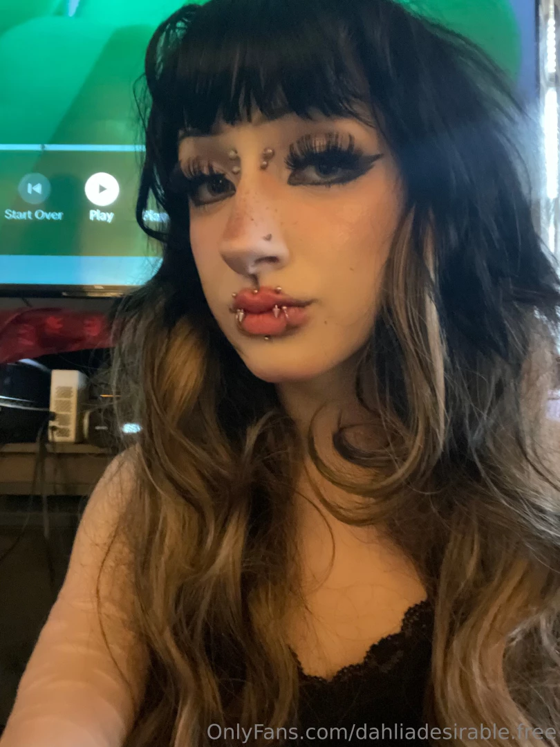 New hair extensions 3 i think i need it in black 