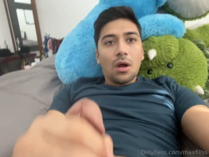 maxfillss - Gay solo jerking off asshole spreading and self facial attempt part 3 