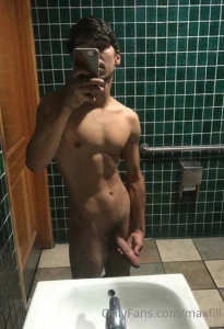 Got tipsy at a sushi restaurant and got naked in the bathroom to take