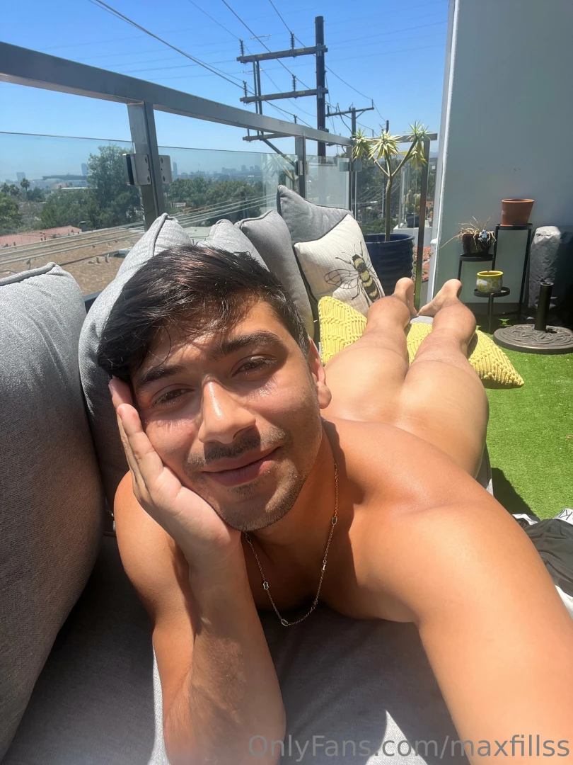 Tanning my booty on the balcony 
