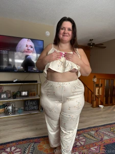 Wyd if i wear these pajamas to bed