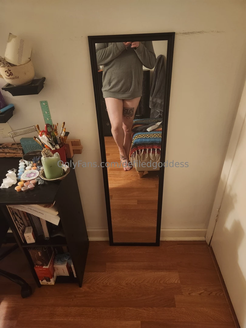 It s bedtime but i m not tired cum play with me 