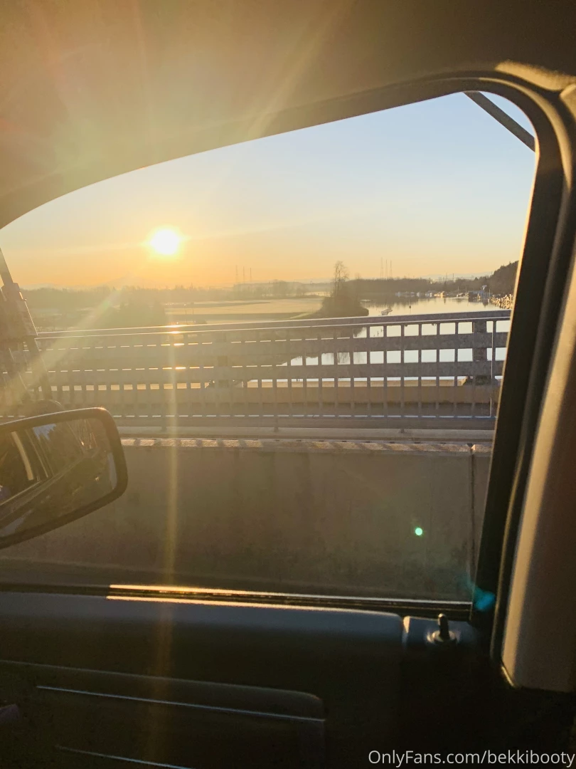 It s a beautiful morning in the pacific northwest 