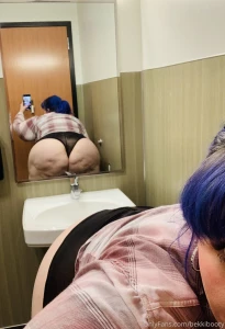 Quick naughty work selfies part 3