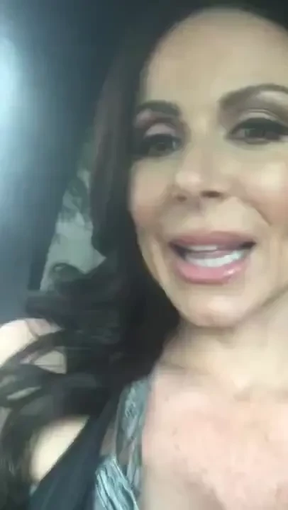 Filming the booty queen 3 a hot 3 some for me today can u guess who 