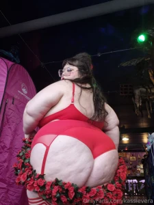 Happy hump day i ll be back in a couple days yall dm me today for any