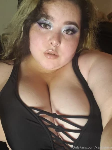 You wanna play check out my amazon wishlist so i can get goodies to