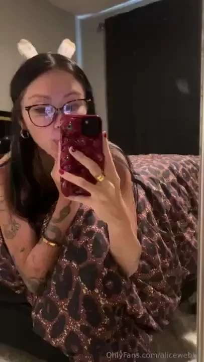 Im feeling like a little wabbit 