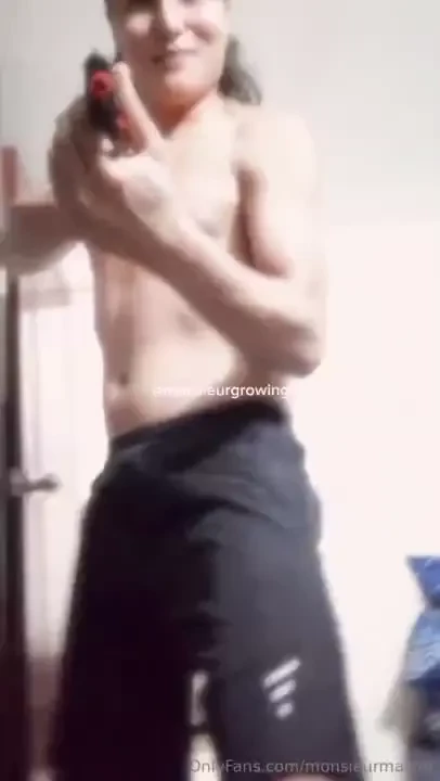 Preview video - monsieur shrinks his friend sup guys this is the 