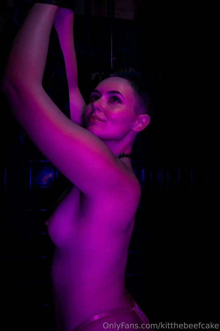 Lock me up and throw away the key baby lt 3 i m all yours 