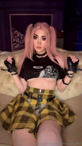 Mira bundle this set includes all of my nude photos and my strip