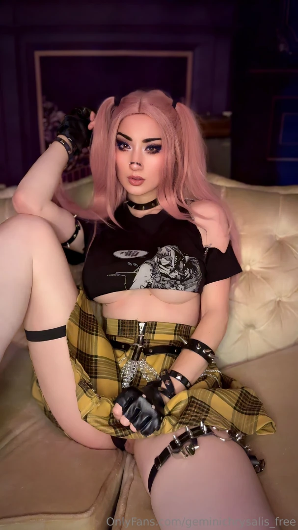 Mira bundle this set includes all of my nude photos and my strip part 2 