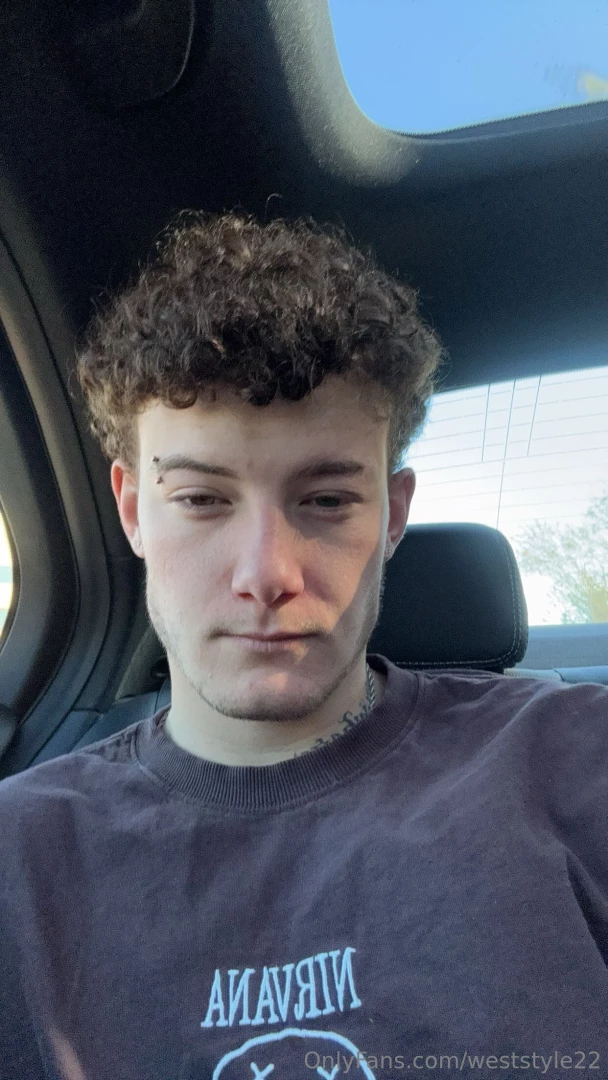 Where to go somewhere you can t take your eyes off me 