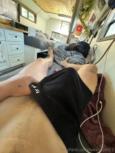 Morning ps- free xxx to your dms tonight with renew on