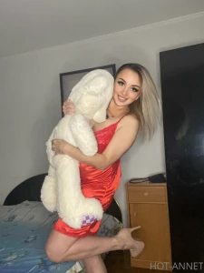 Hey everybody how nice it is when your day starts with pleasant