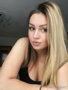 Hello everyone today i am in such a fantastic mood - it s christmassy