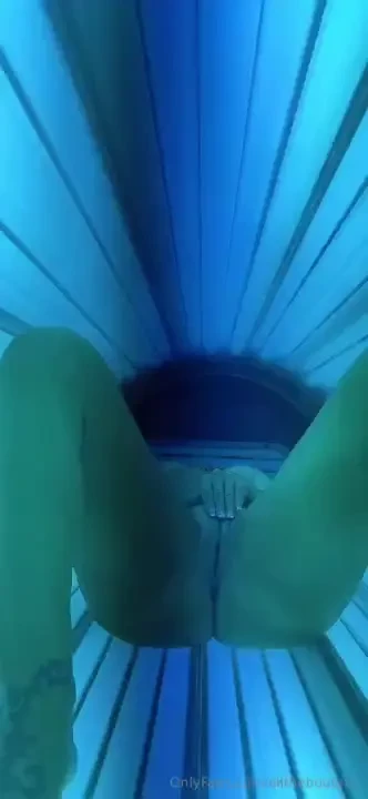 Happy friday i would love it if you watched me tan 