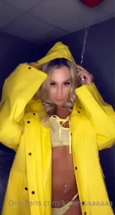 Hey babes i should have the pennywise video up tomorrow evening for 