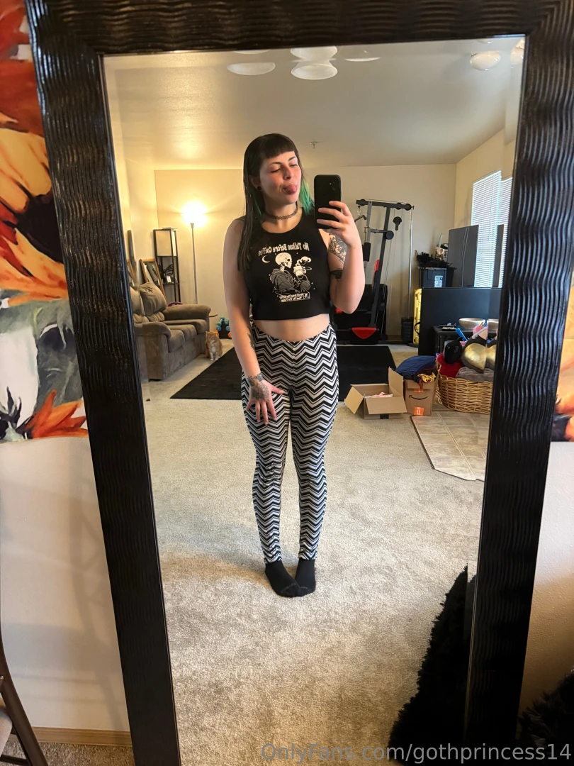 I keep trying to upload content but onlyfans must be glitching i guess 