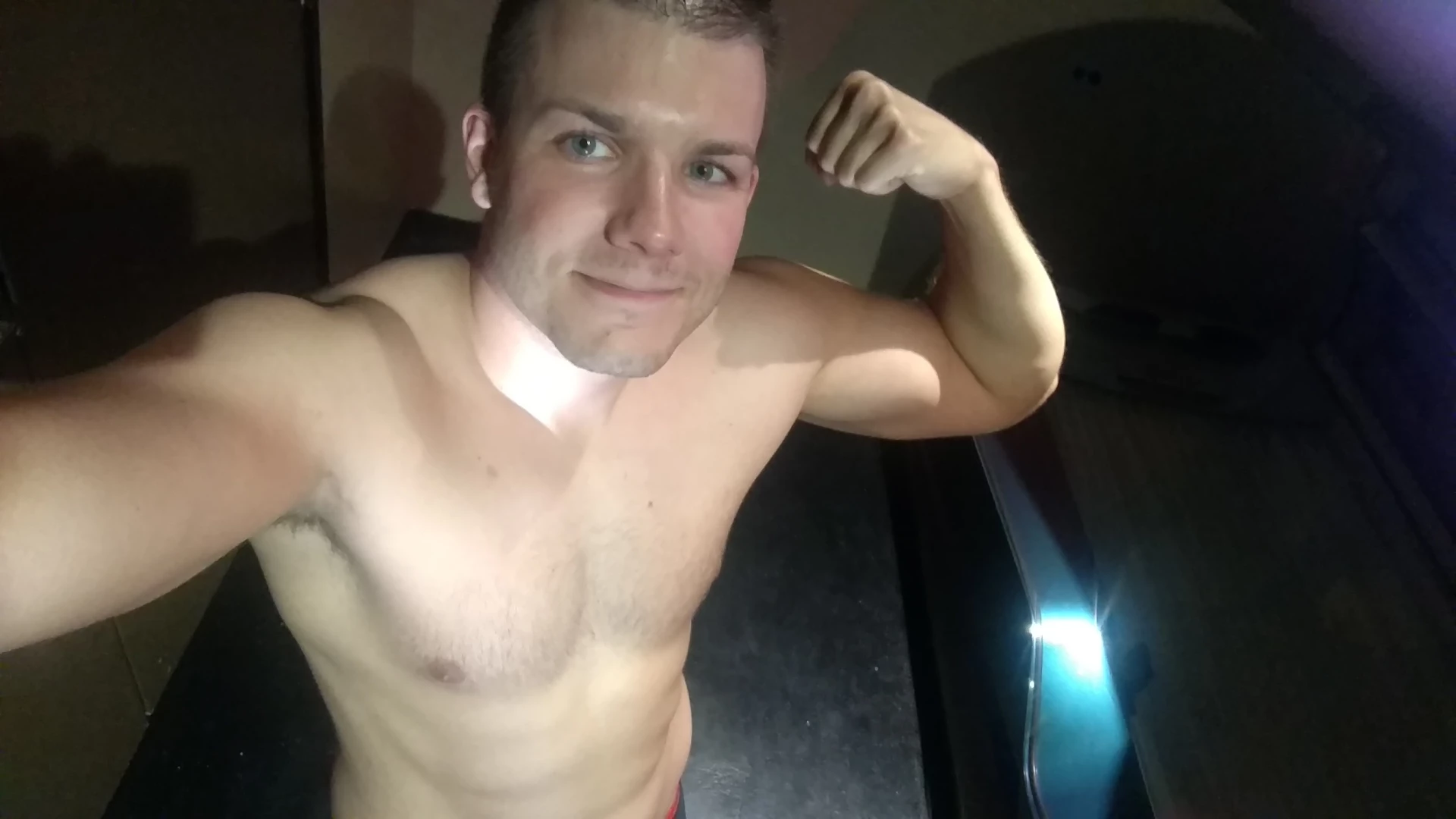 I went tanning earlier here proof 