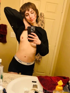 It may be the middle of the night but i felt cute i hope you get to