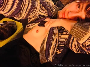 Hiiiiiiii ahhh i m so sleepy that this is actually maybe even me