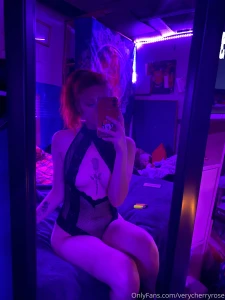 Hey guys i m really close to my goal for this week and i m hanging out part 1
