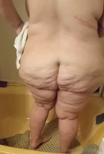 Gotta get that booty cleaned too tip me and i will show you what s part 2