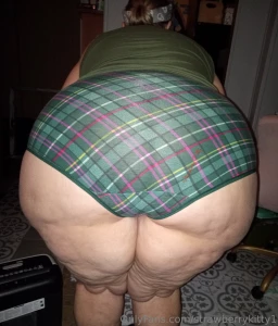 Some getting ready photos before the bonfire we had so much fun that part 4