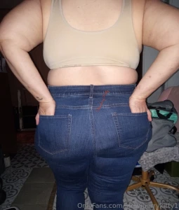 Some getting ready photos before the bonfire we had so much fun that