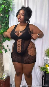 Would you date a girl who eats more than you