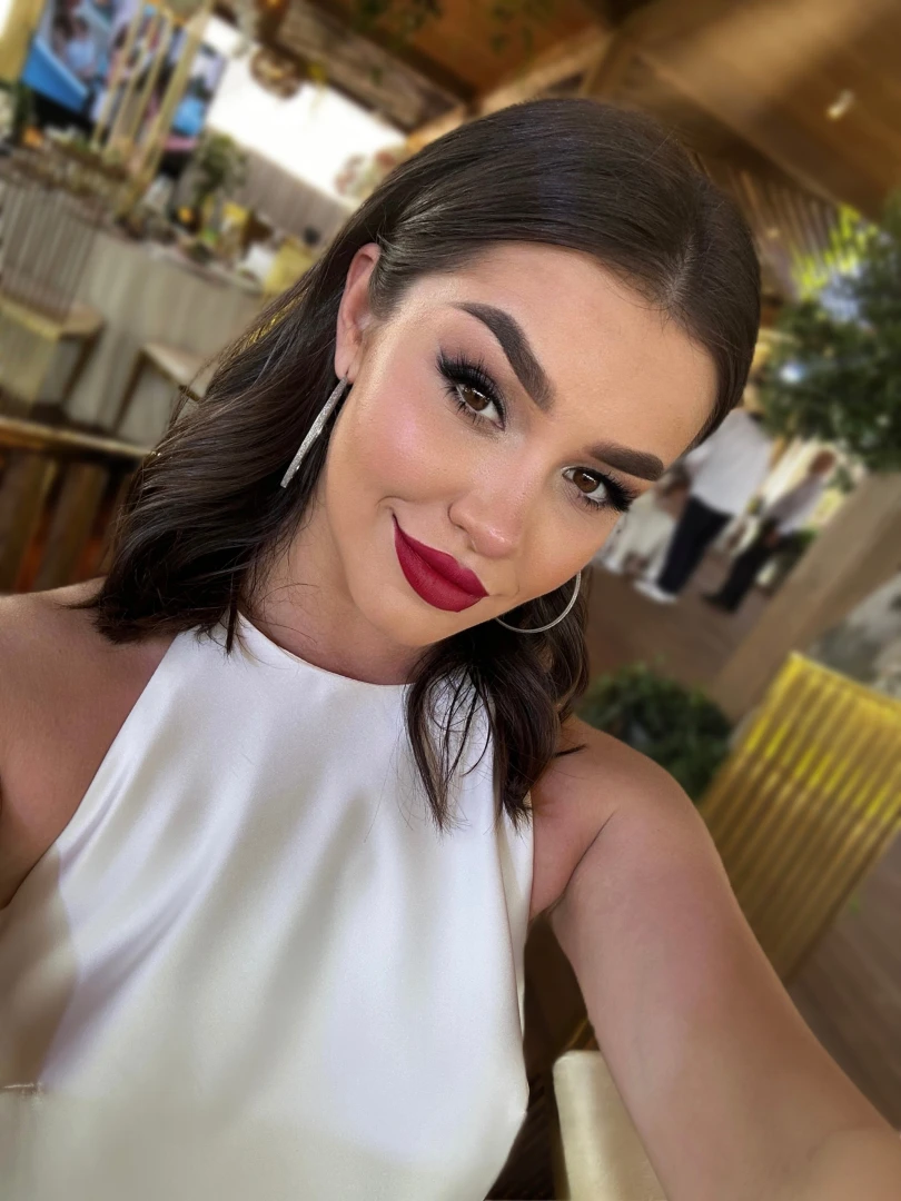 If you re sad put on red lipstick and go on the offensive 